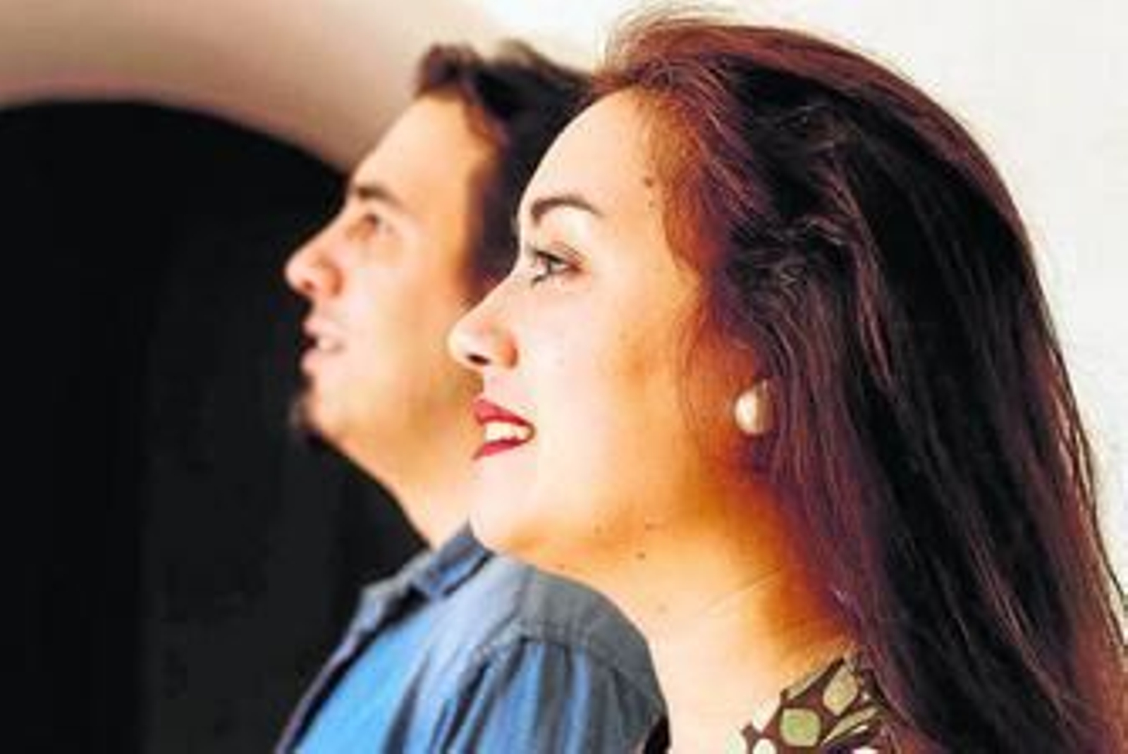 Los cantaores gaditanos José y Encarna Anillo.