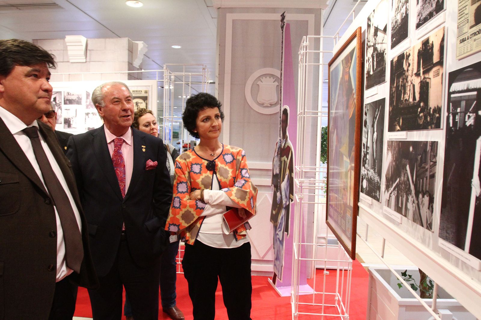 Se inaugura la exposición 'Cera y ruán' en el Corte Ingles