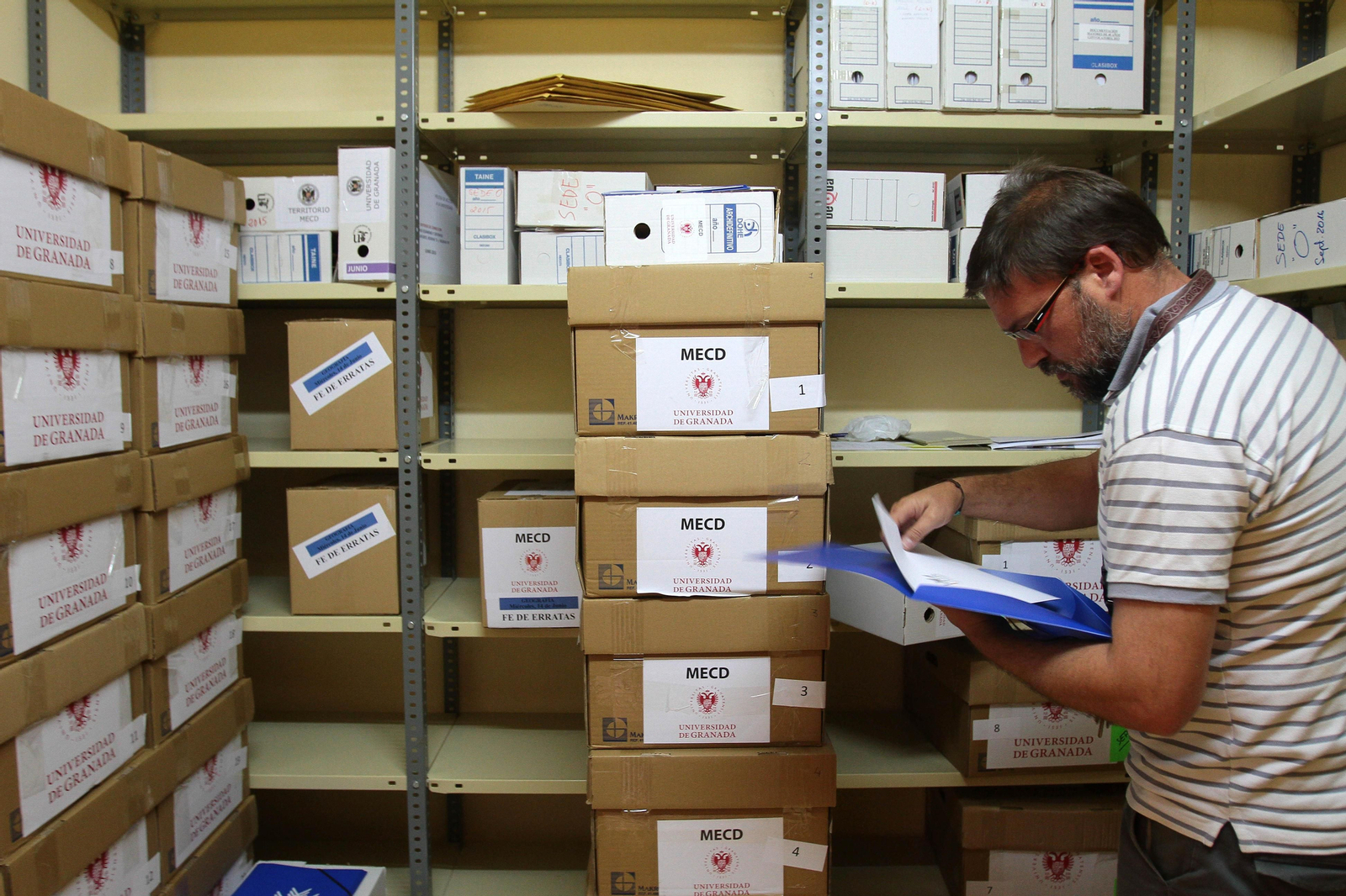 La UGR ya custodia los exámenes de la Selectividad