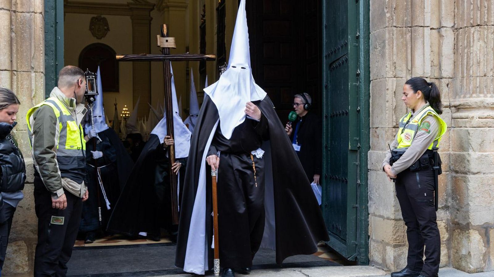 Los jiennenses se recrean con la cofradía de los Estudiantes un nuevo Lunes Santo