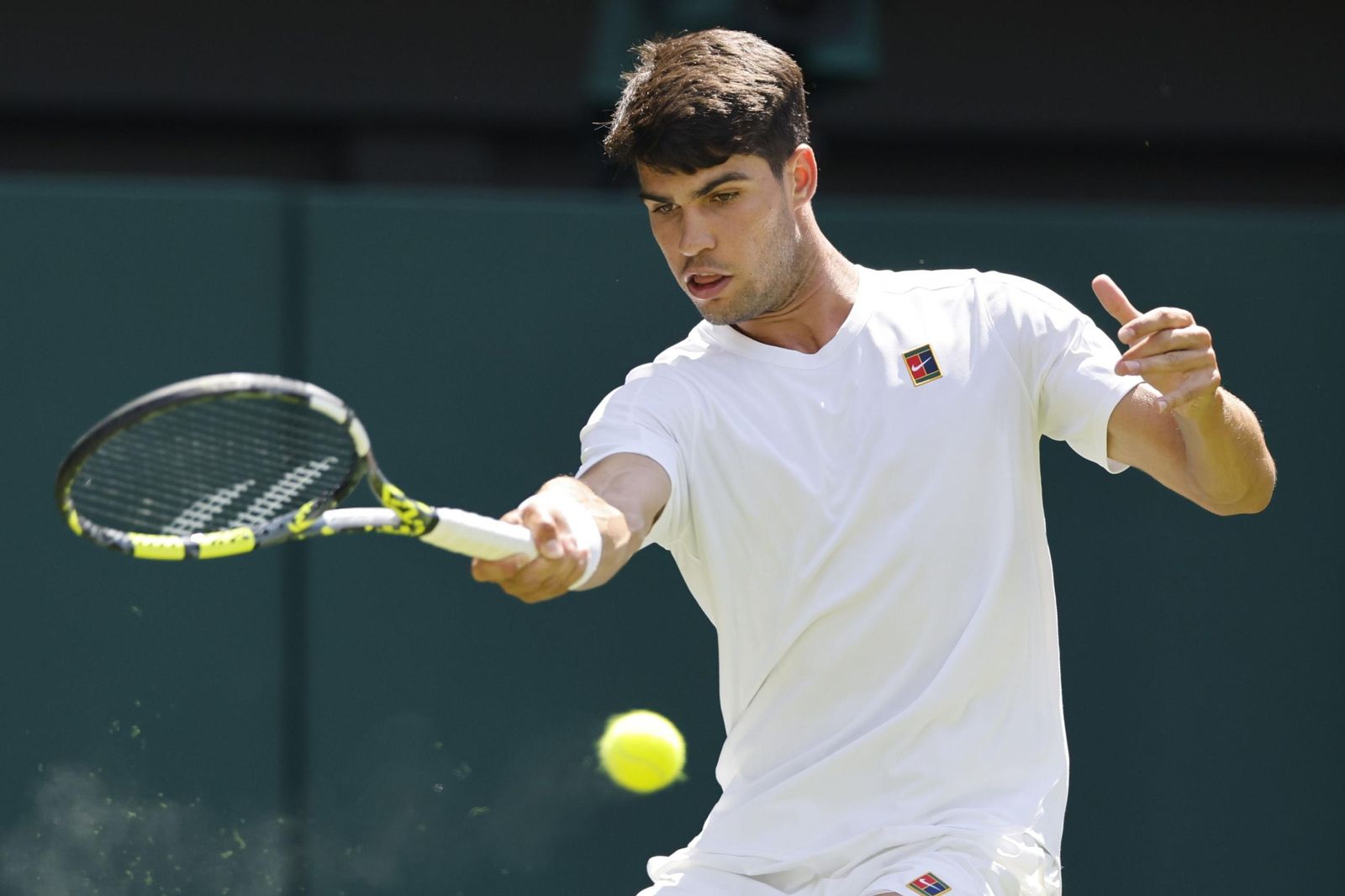 Las imágenes del debut de Alcaraz en Wimbledon y del resto de la jornada