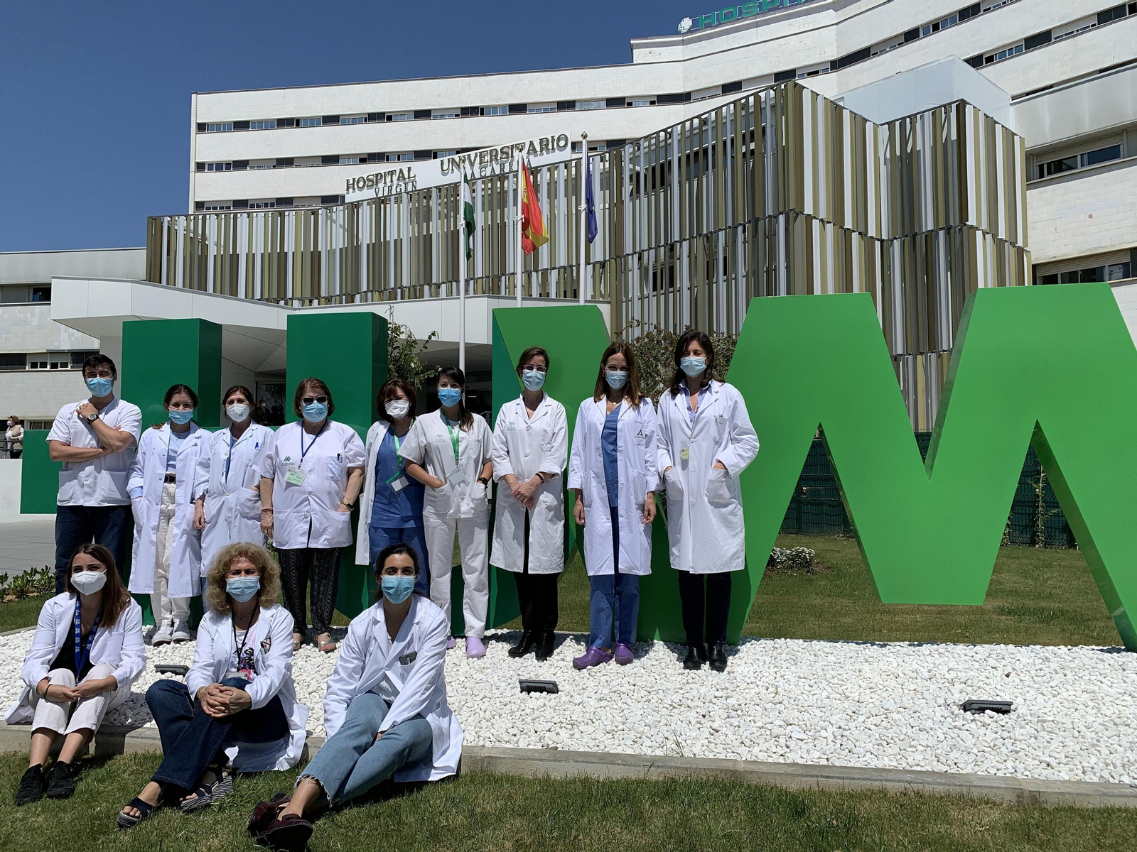 El equipo de profesionales del servicio de Endocrinología y Nutrición del Macarena responsables de esta formación.