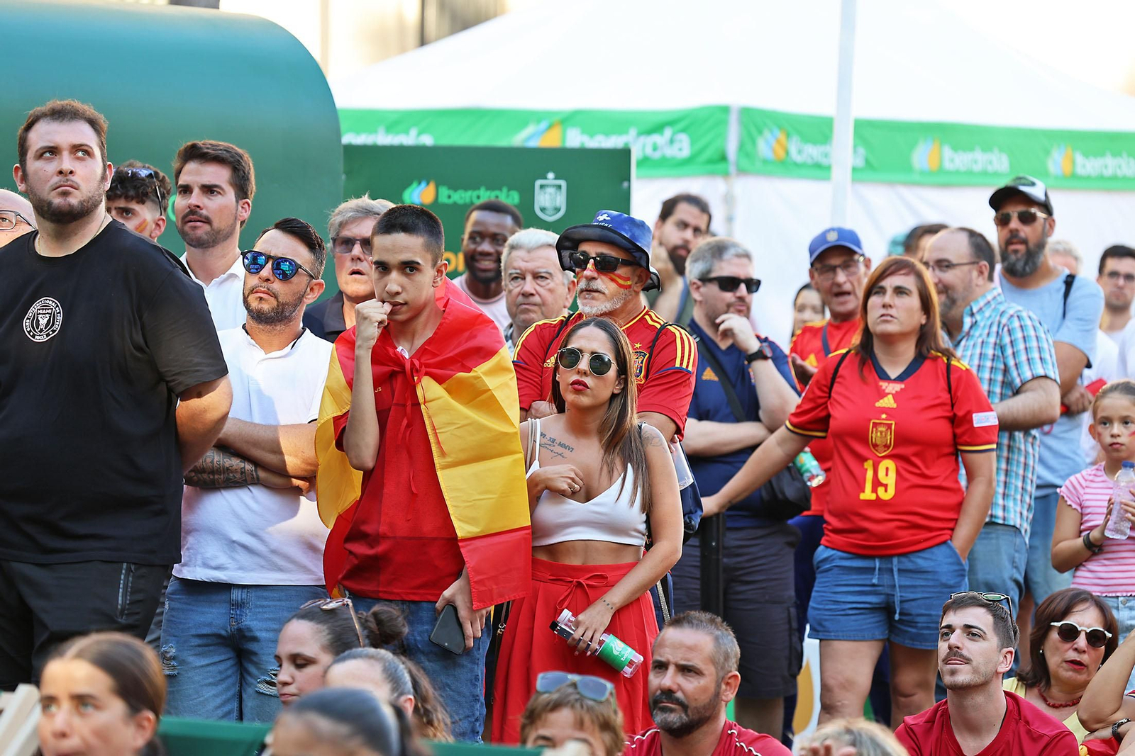 Imágenes de la Fan zone en Huelva de la Final de la Eurocopa entre Inglaterra y España Imágenes de la Fan zone en Huelva de la Final de la Eurocopa entre Inglaterra y España