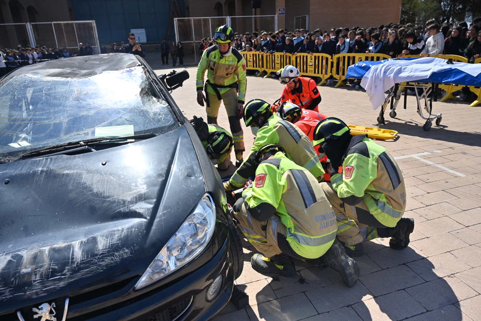 Simulacro de un accidente por mal uso del patinete eléctrico.