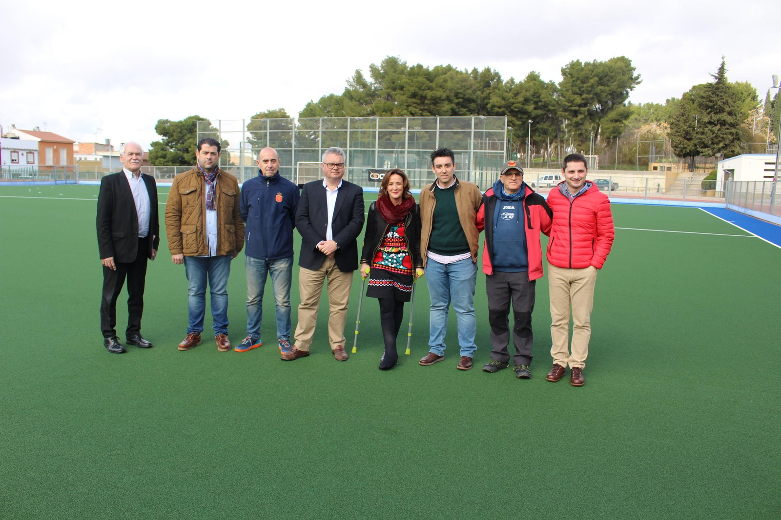 Dirigentes institucionales en la recepción de la obra