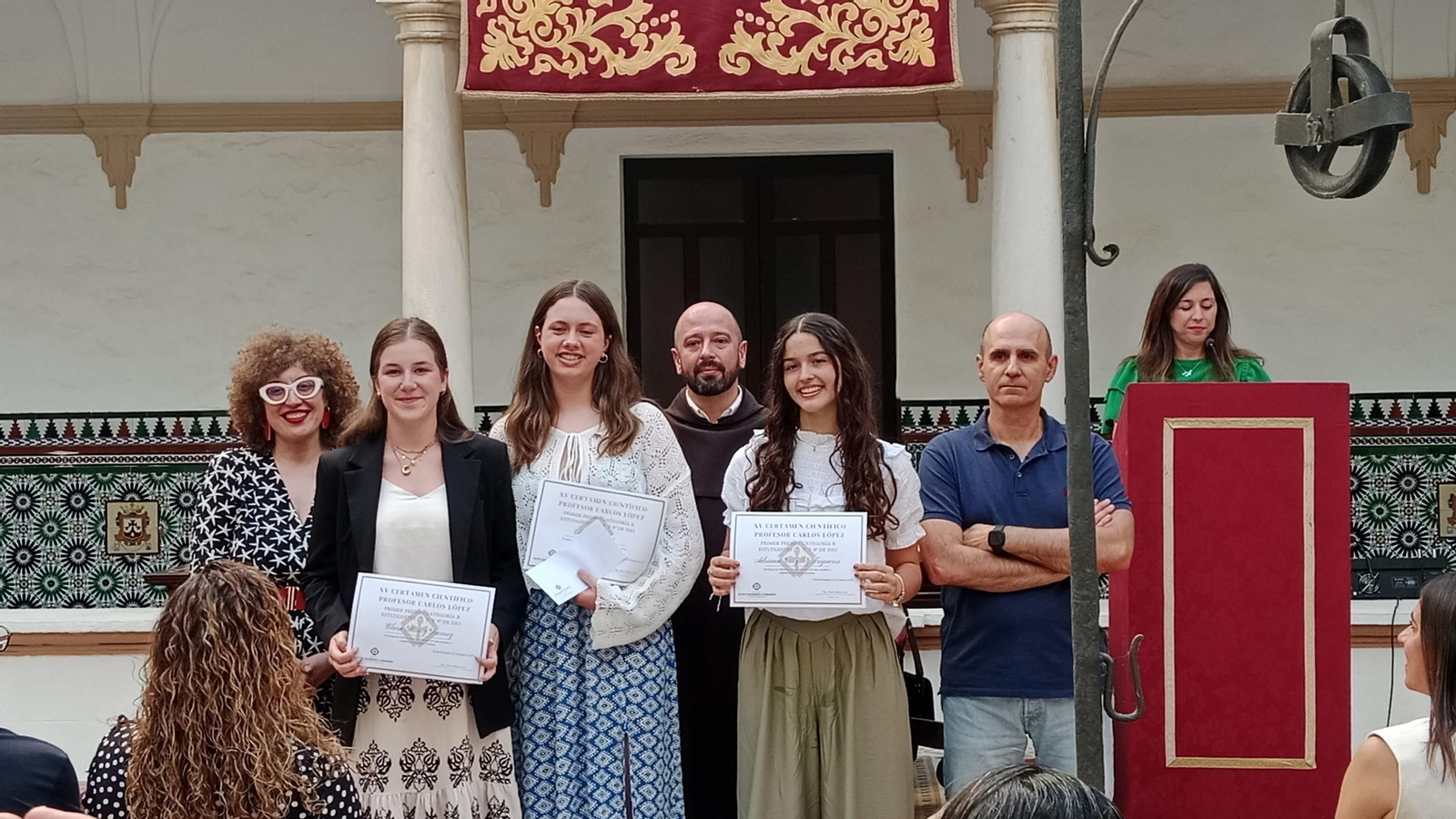 Entrega de premios del certamen escolar de ciencias Carlos López en San Fernando