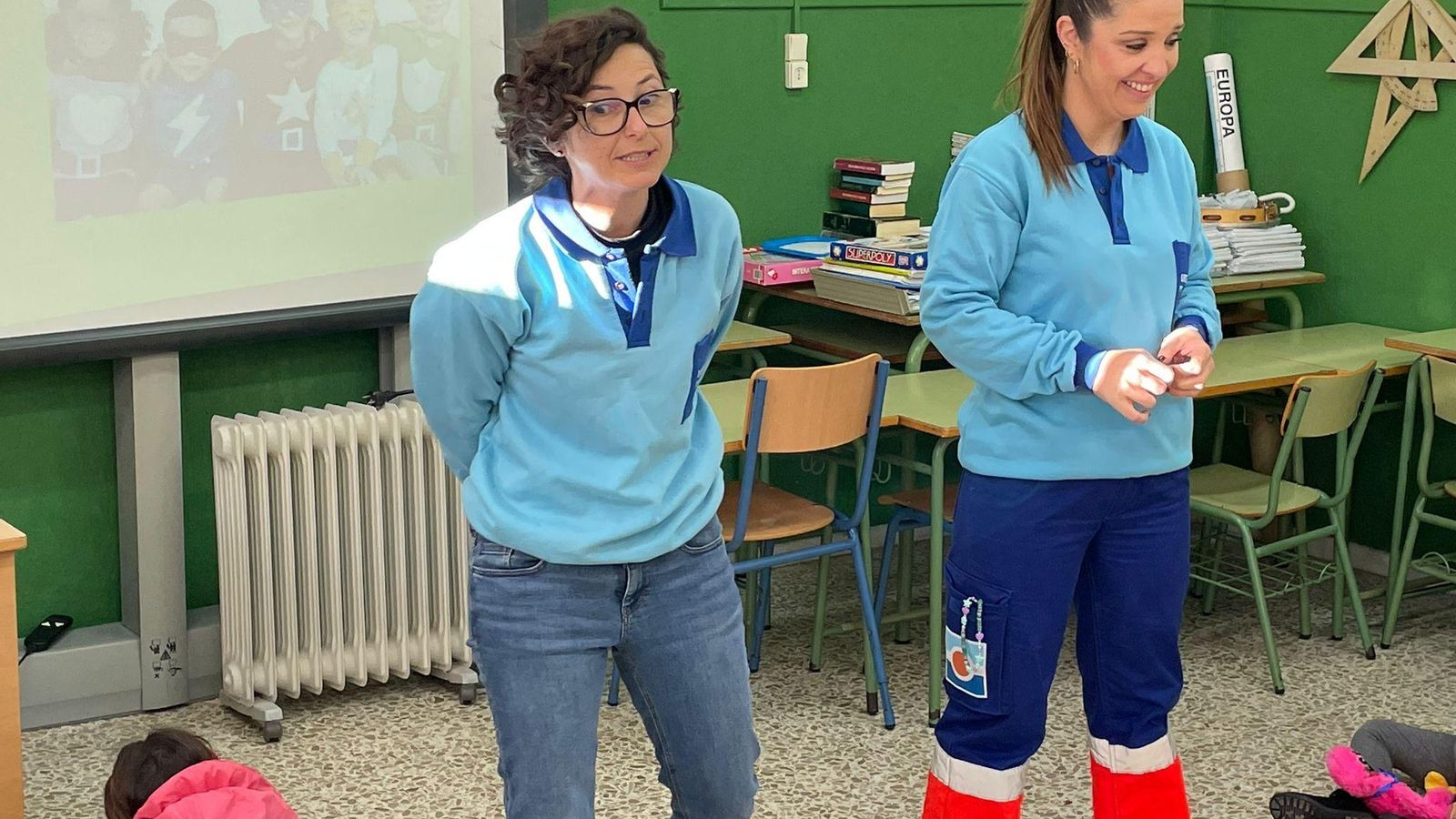 El taller se ha impartido en el centro bilingüe de la capital bajo el lema ‘Kids save lives’