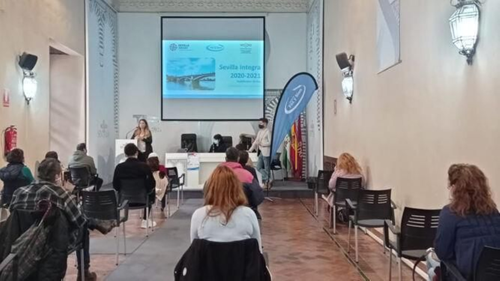 Jornada informativa sobre el proyecto de empleo de la Asociación Paz y Bien para los distritos Triana, Los Remedios y Casco Antiguo.