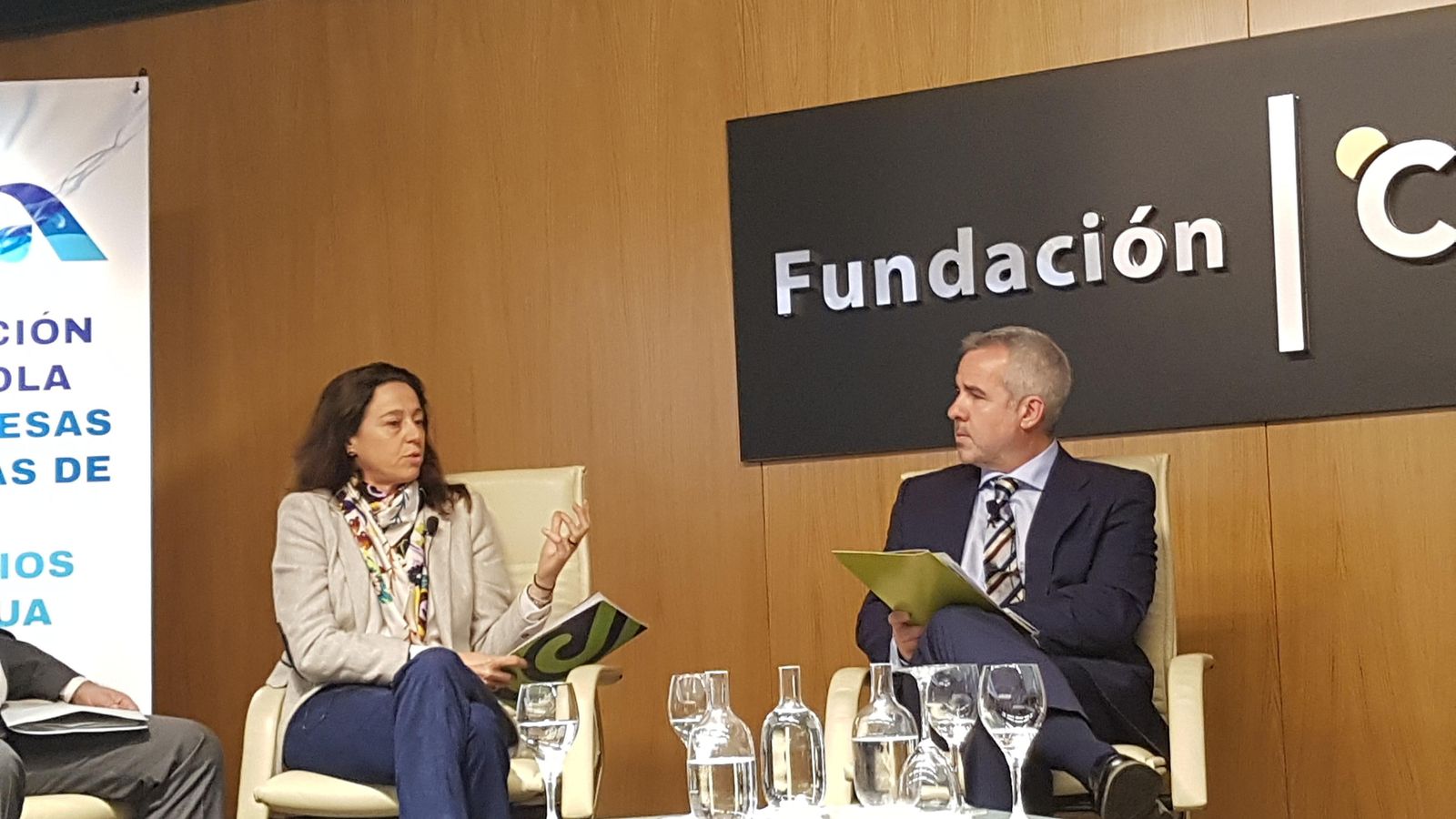 Imágenes durante la jornada del debate