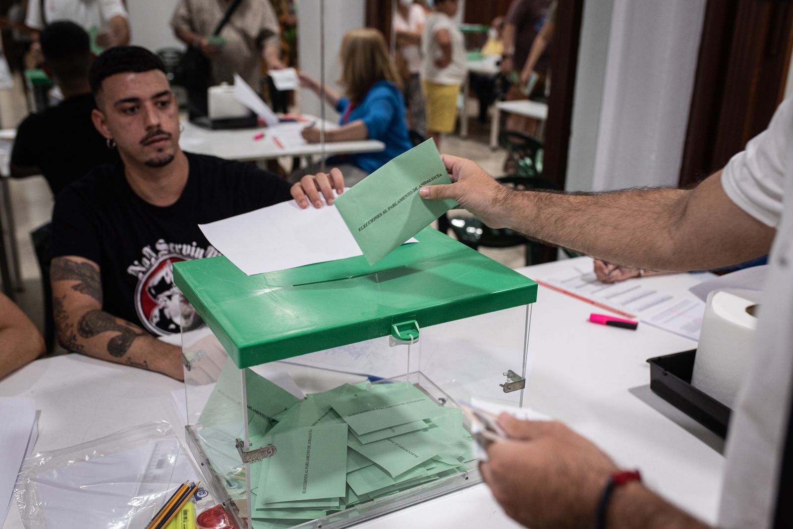 Imágenes de la jornada electoral en Huelva