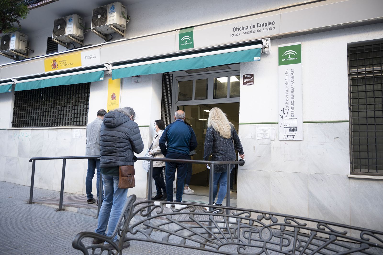 Oficina de empleo en Huelva.