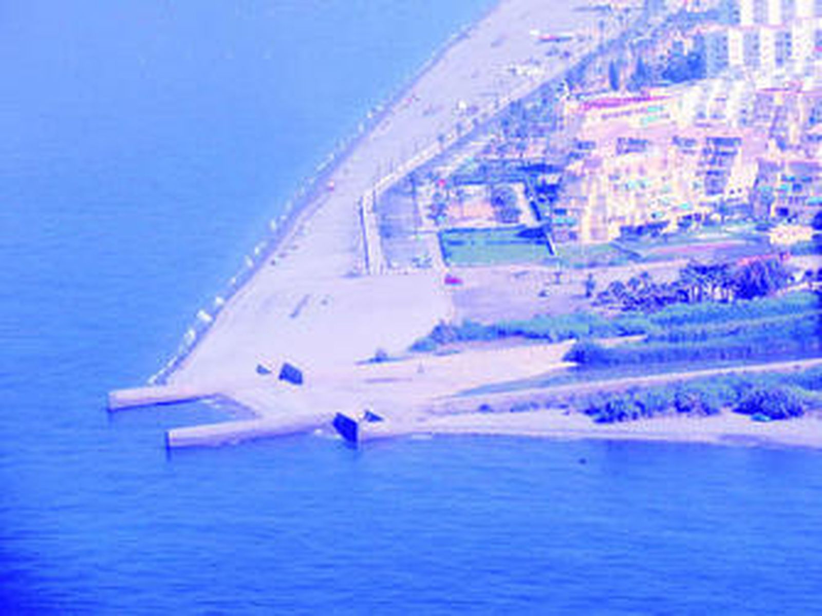 Parcela en la que se prevé construir un nuevo puerto deportivo.