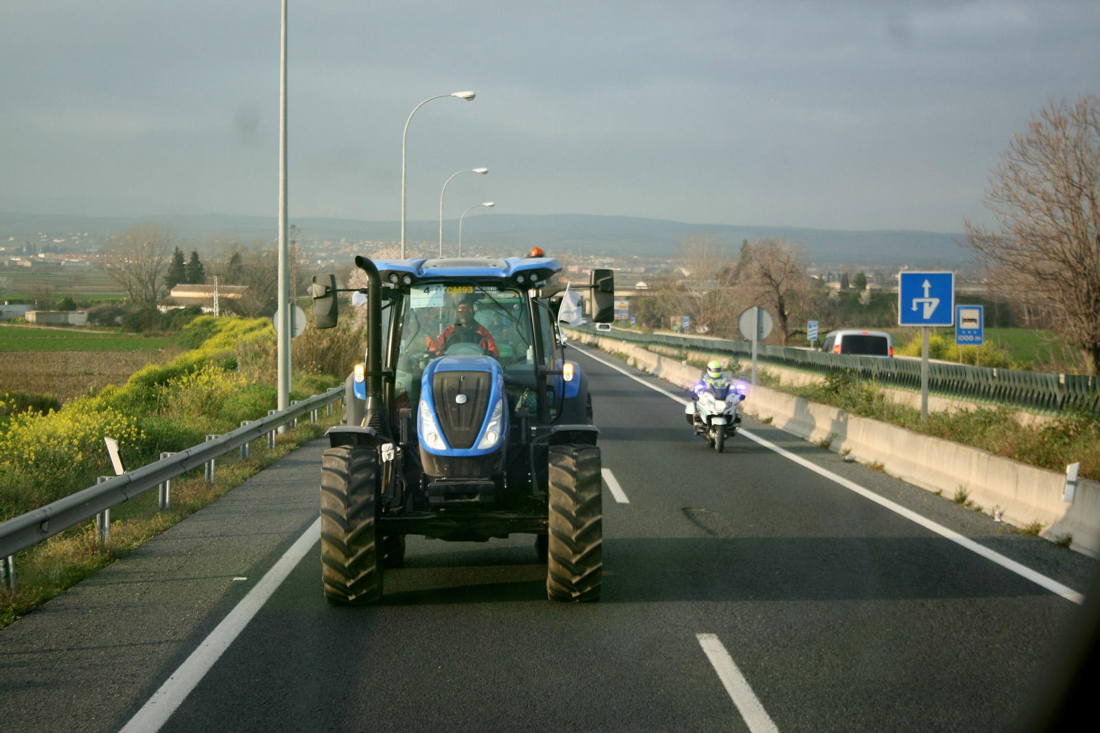 La manifestación del campo en Granada, desde dentro de un tractor
