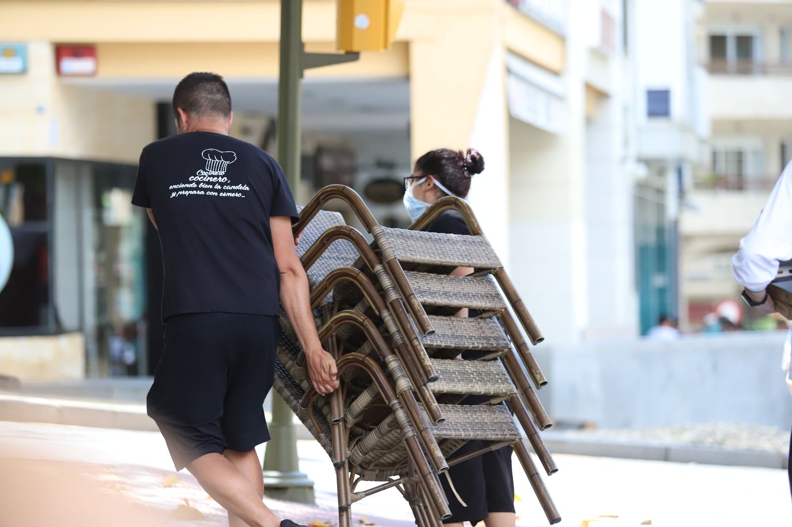 Imágenes de bares y restaurantes de la ciudad de Huelva en el inicio de la fase dos