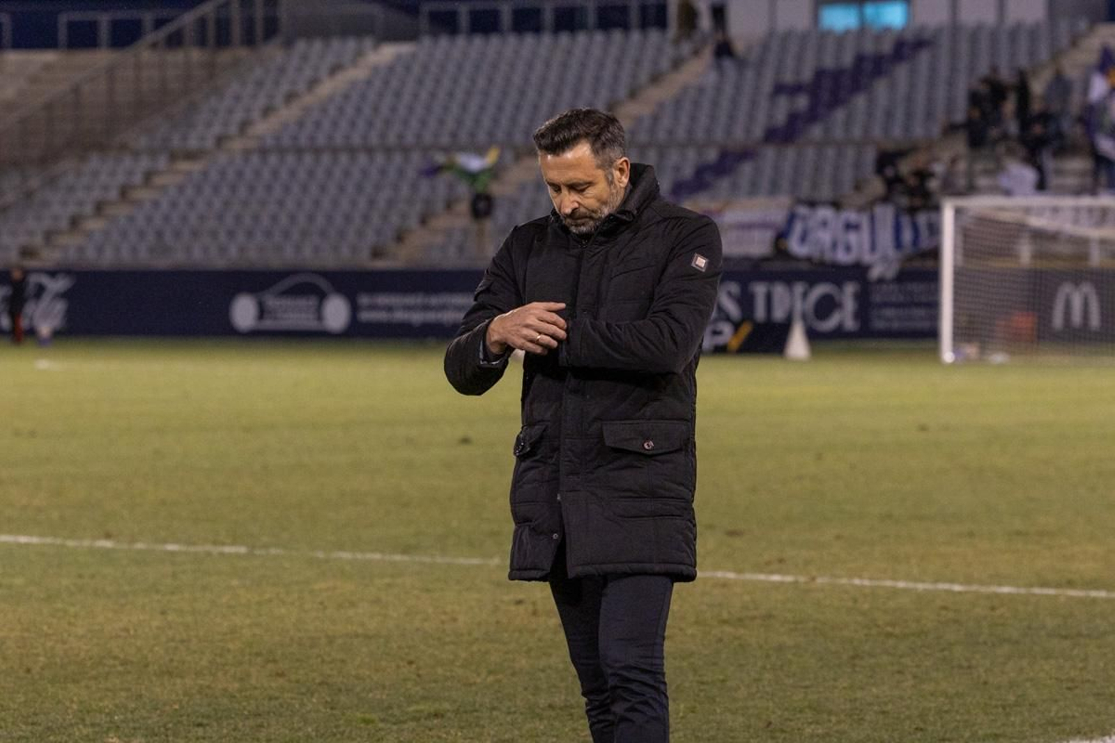 La emoción del triunfo in extremis del Real Jaén ante el Atlético Mancha Real, en imágenes
