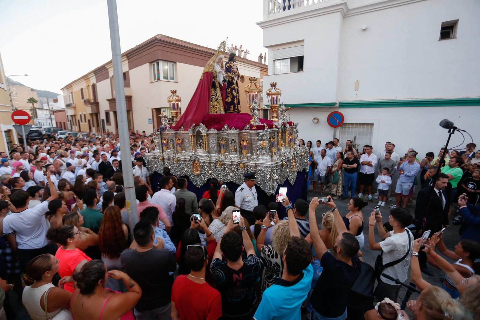 Procesión extraordinaria por el 75 aniversario de la hermandad del Medinaceli de La Línea