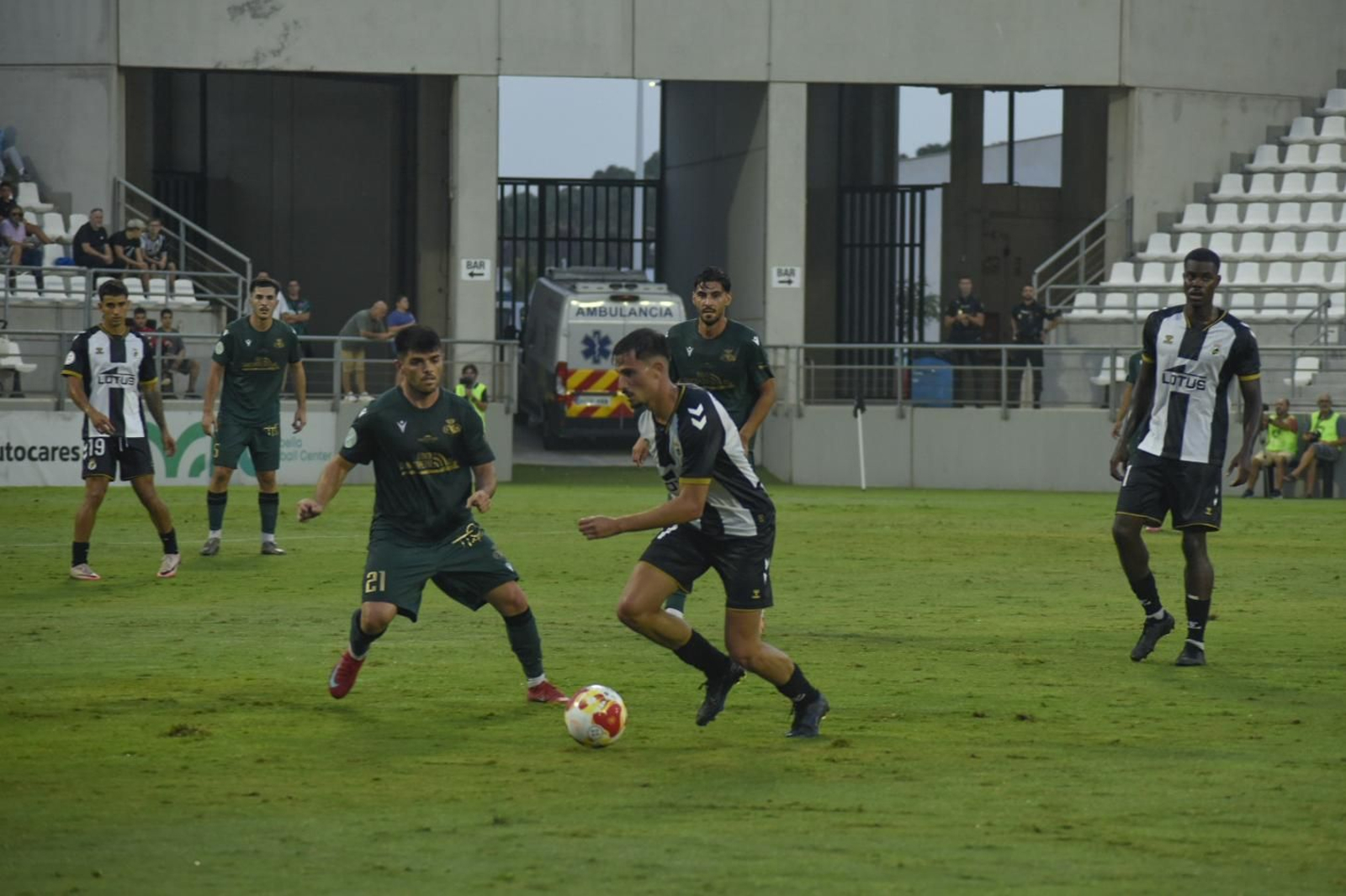 Las mejores fotos del Balona - Chiclana CF de Tercera Federación