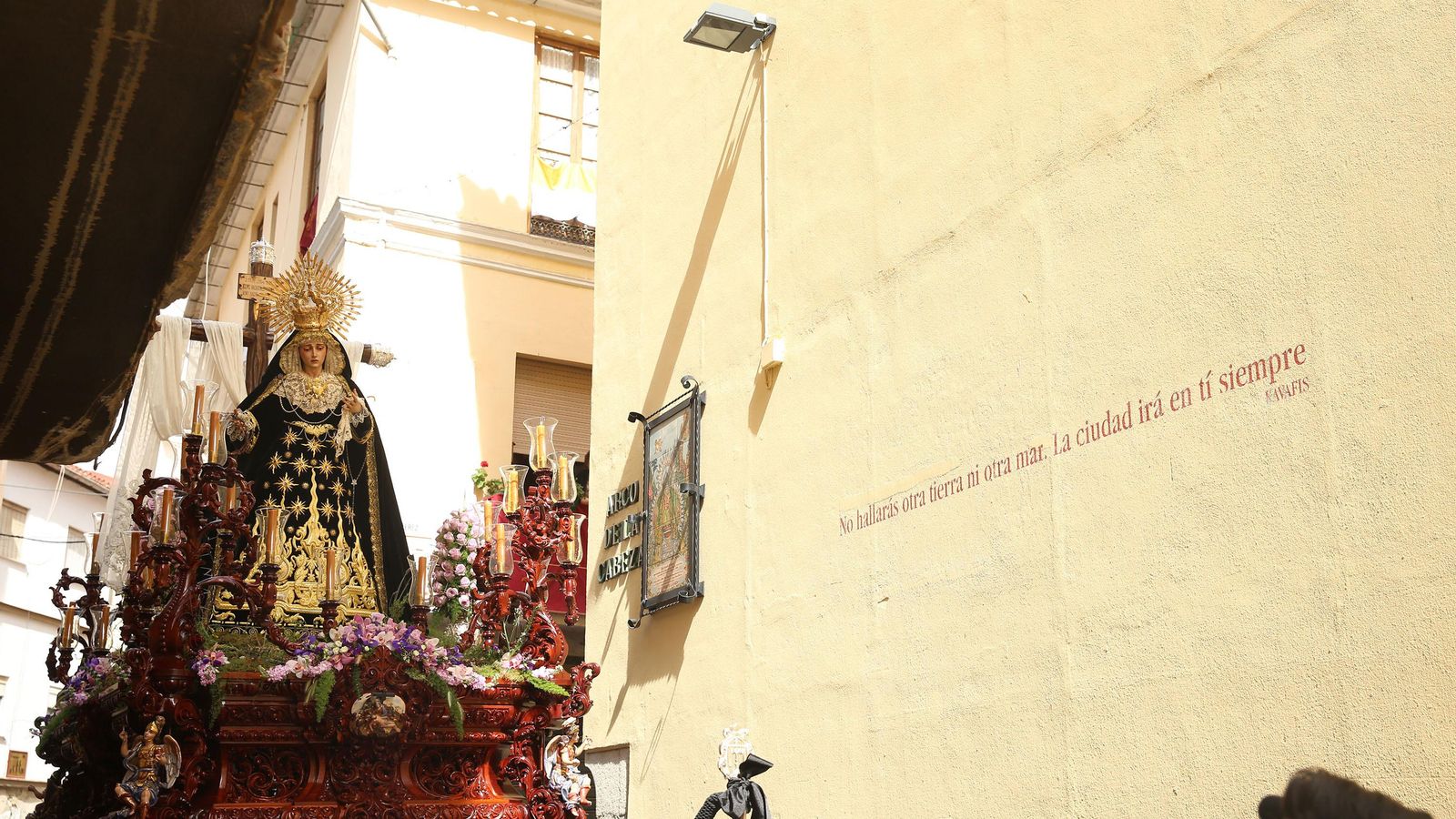 Santa Cruz por Pozos Dulces.