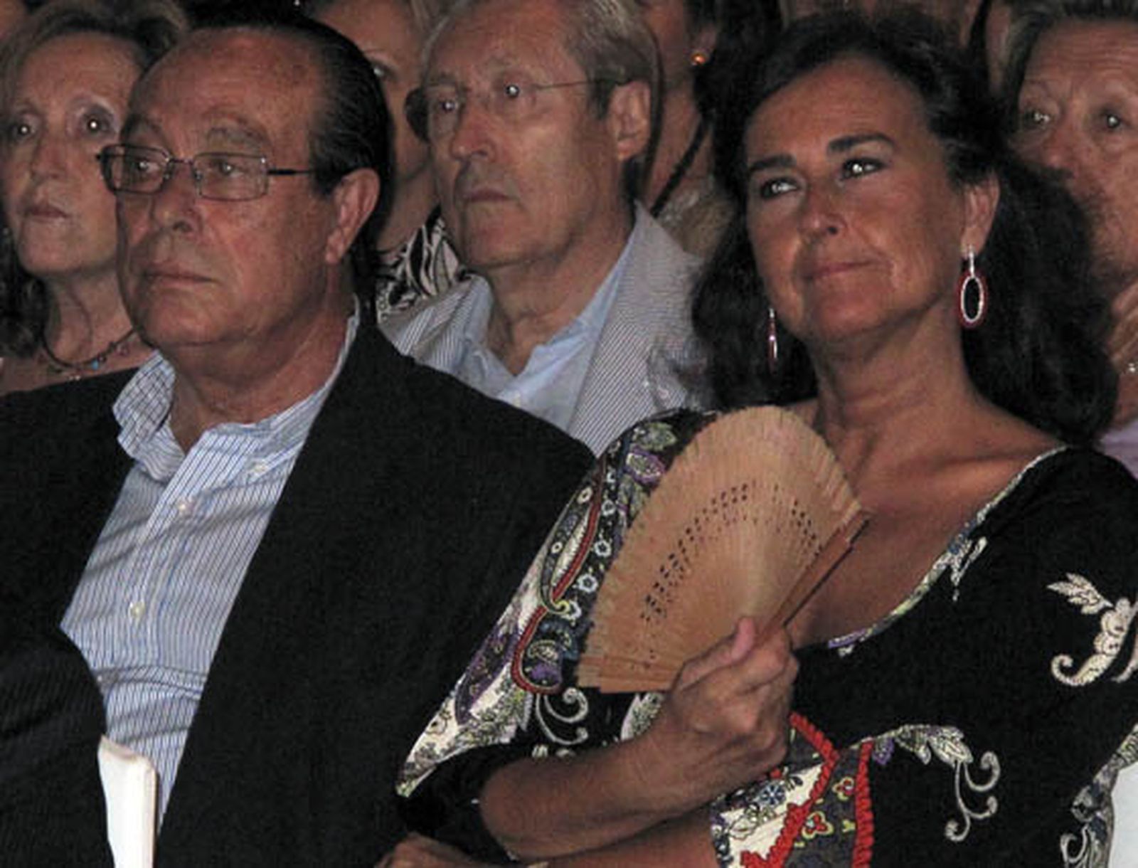 Curro Romero y su esposa, Carmen Tello.

Foto: Victoria Ramírez