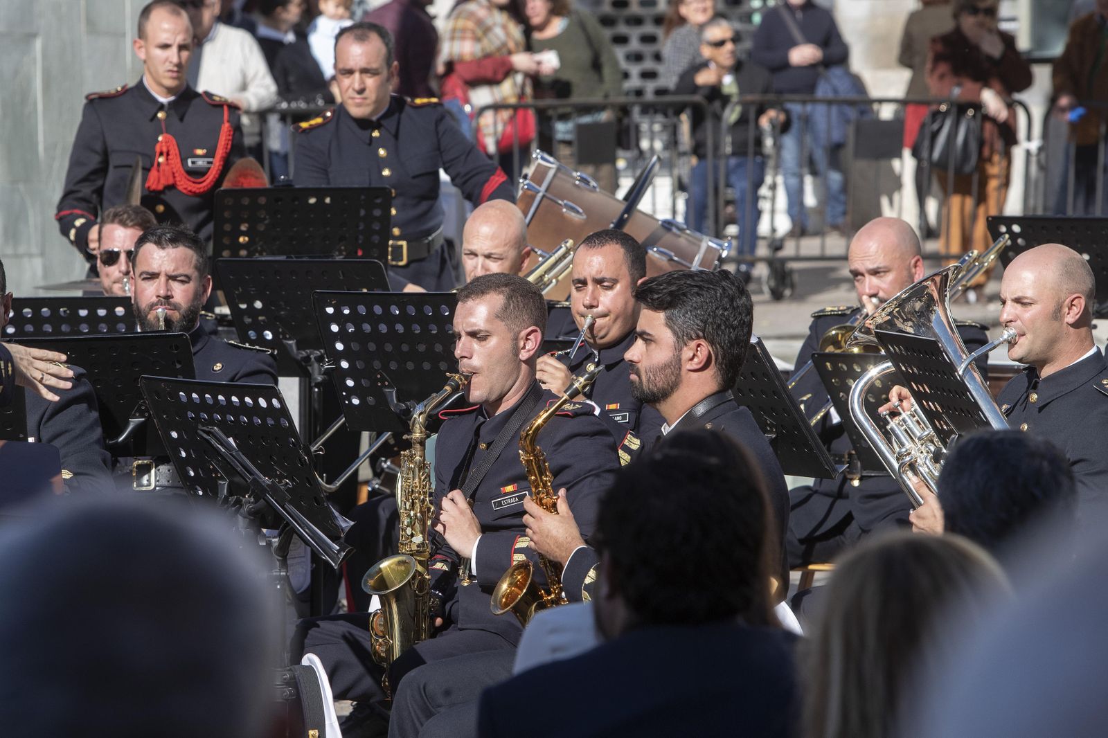 Las imágenes del homenaje a la bandera en San Fernando