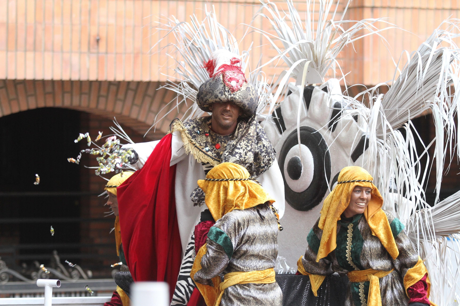 Cabalgata de los Reyes Magos 2018: Melchor, Gaspar y Baltazar adelantan su salida para llenar de ilusión las calles de Huelva