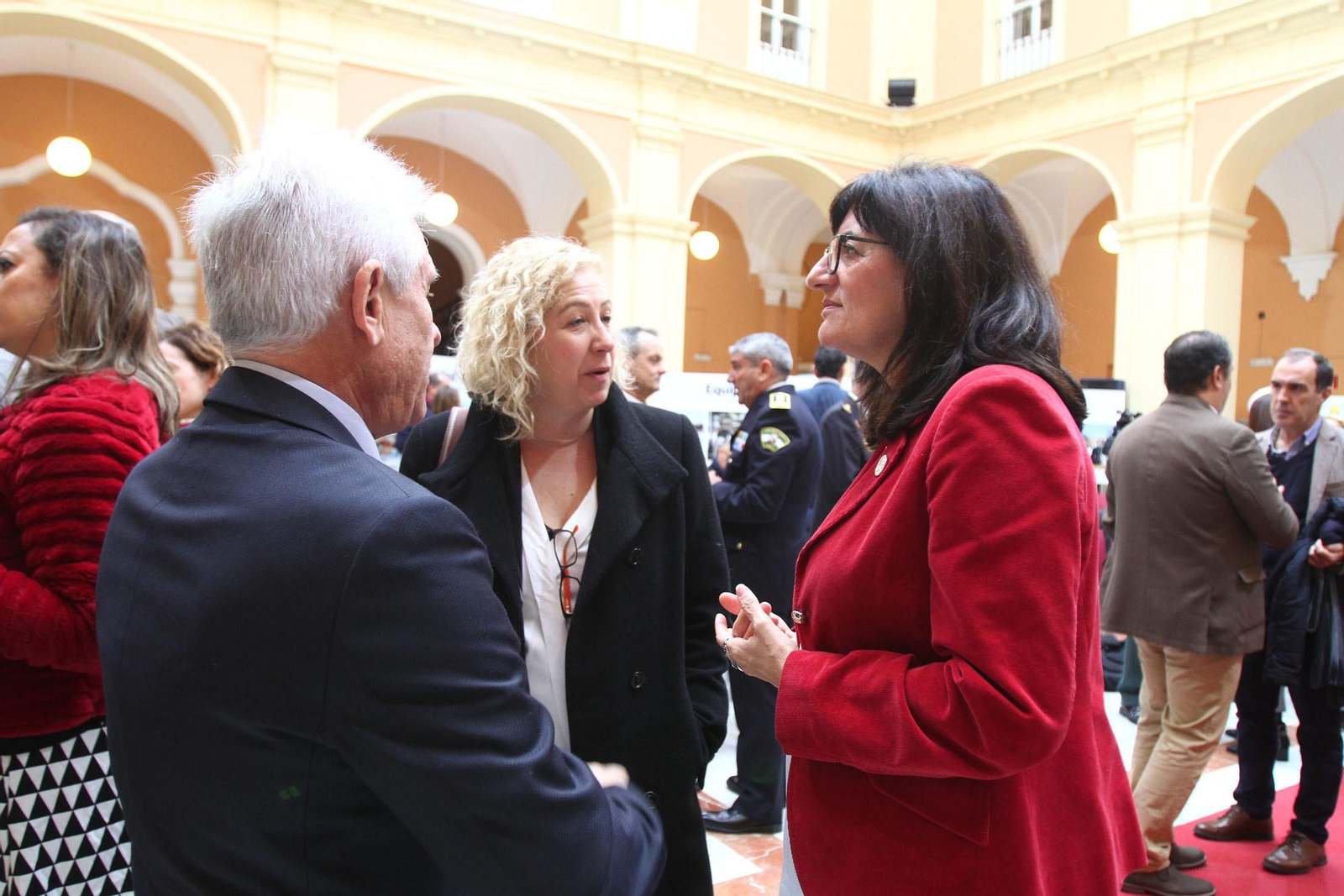 Imágenes de la presentación del estudio sobre 'El impacto económico, social y cultural de la UHU en la provincia'