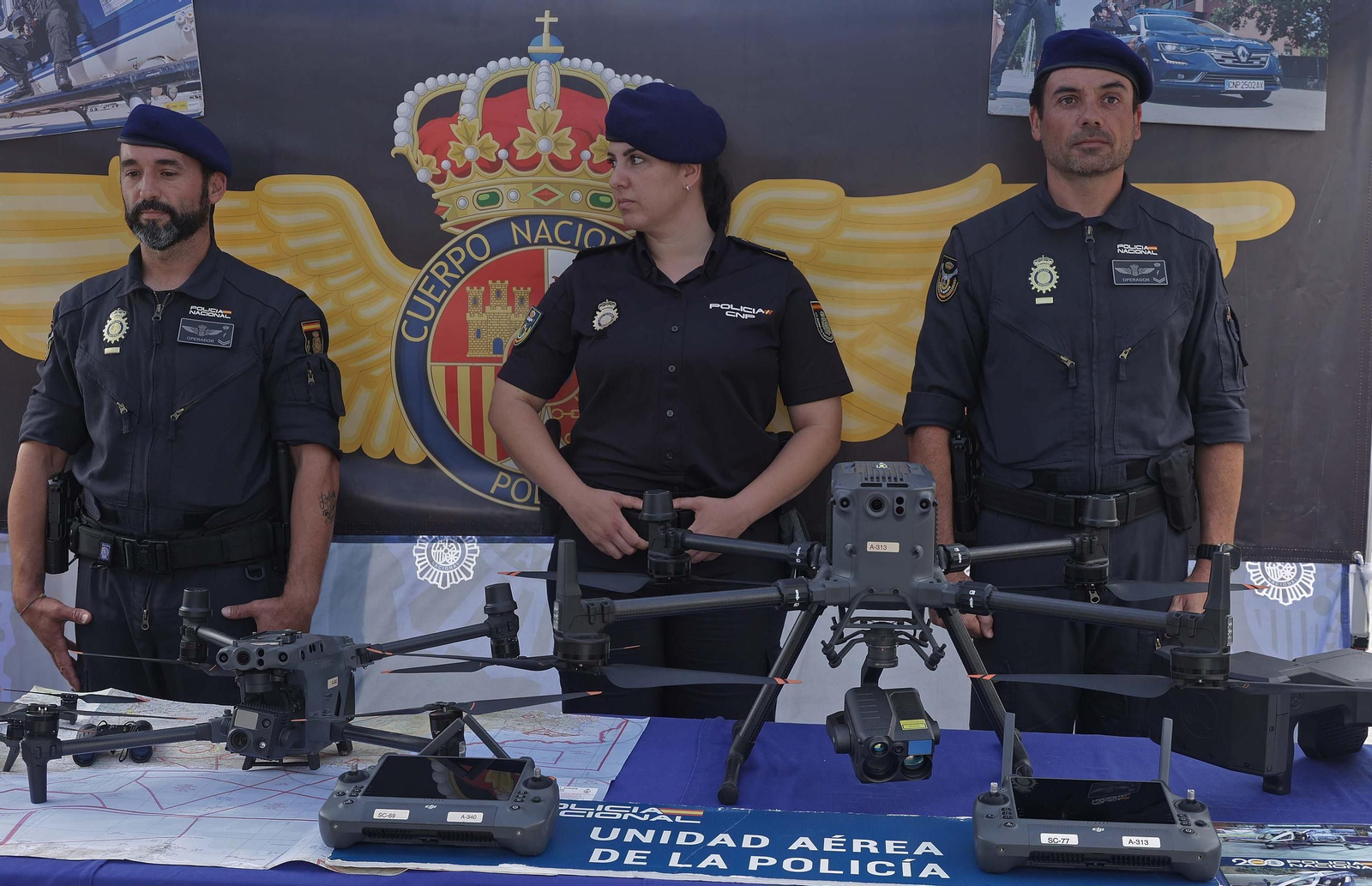 Fotos de la visita de Grande - Marlaska al dispositivo de la OPE en el Puerto de Tarifa