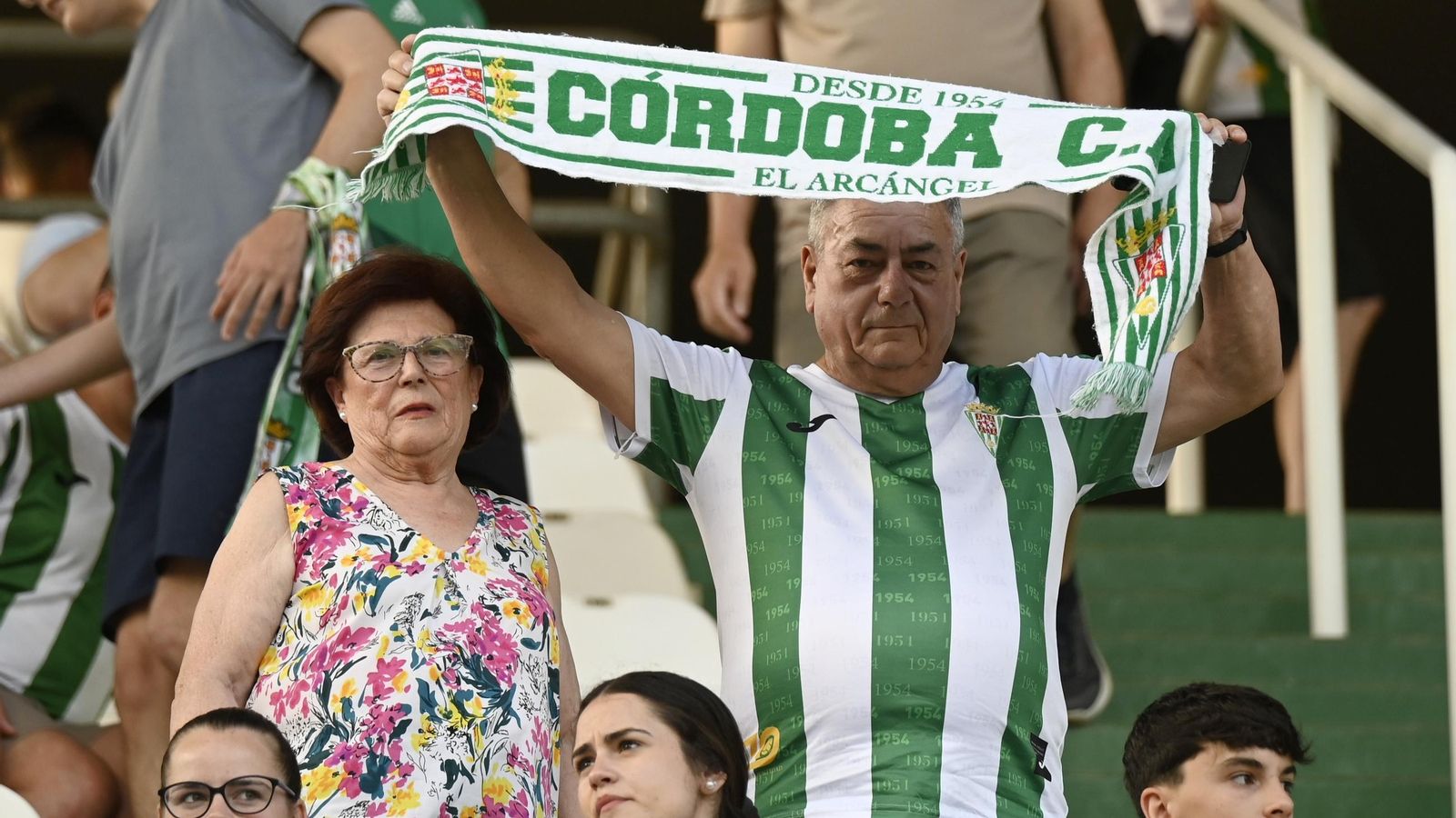 Las mejores fotos del ambiente en El Arcángel para el Córdoba CF - Albacete