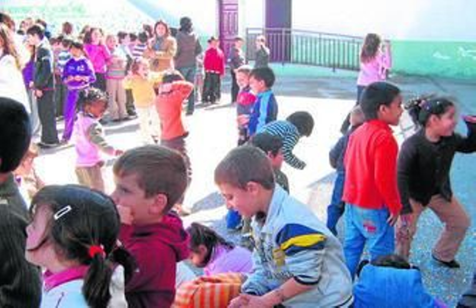 Los padres estarían dispuestos a no llevar a sus hijos al colegio si la Delegación no acepta su petición.