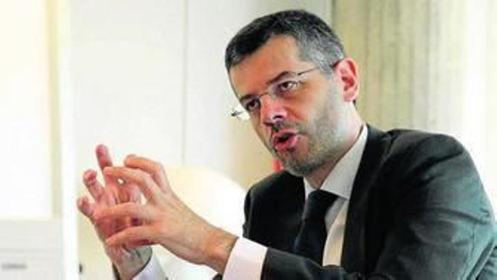 La acción de Abengoa toca un nuevo mínimo histórico después de caer un 8,6%