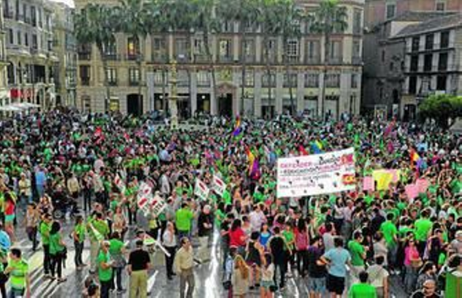 La huelga deja sin alumnos y con la mitad del profesorado a los centros