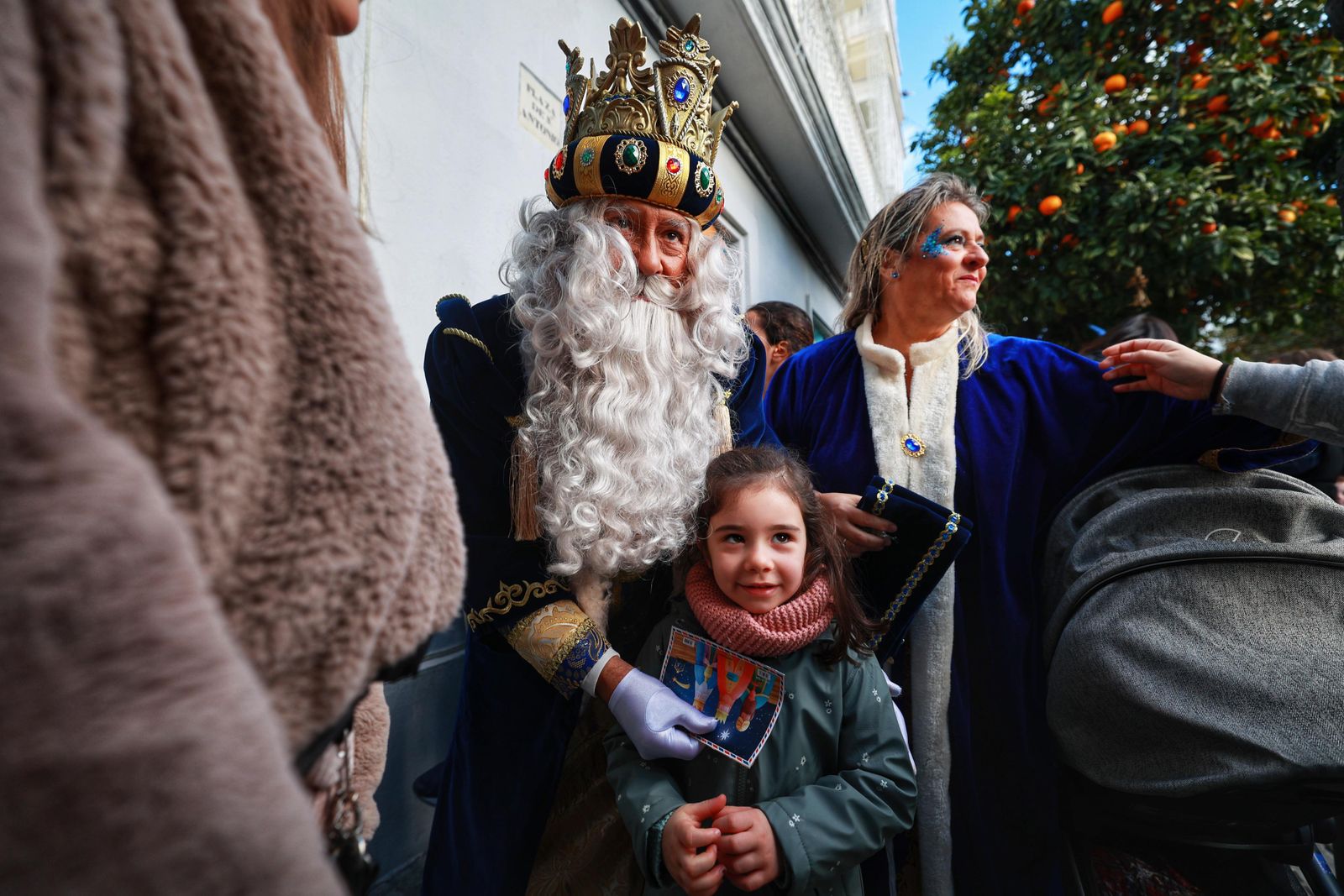 Las imágenes de la visita de los Reyes Magos a Cádiz