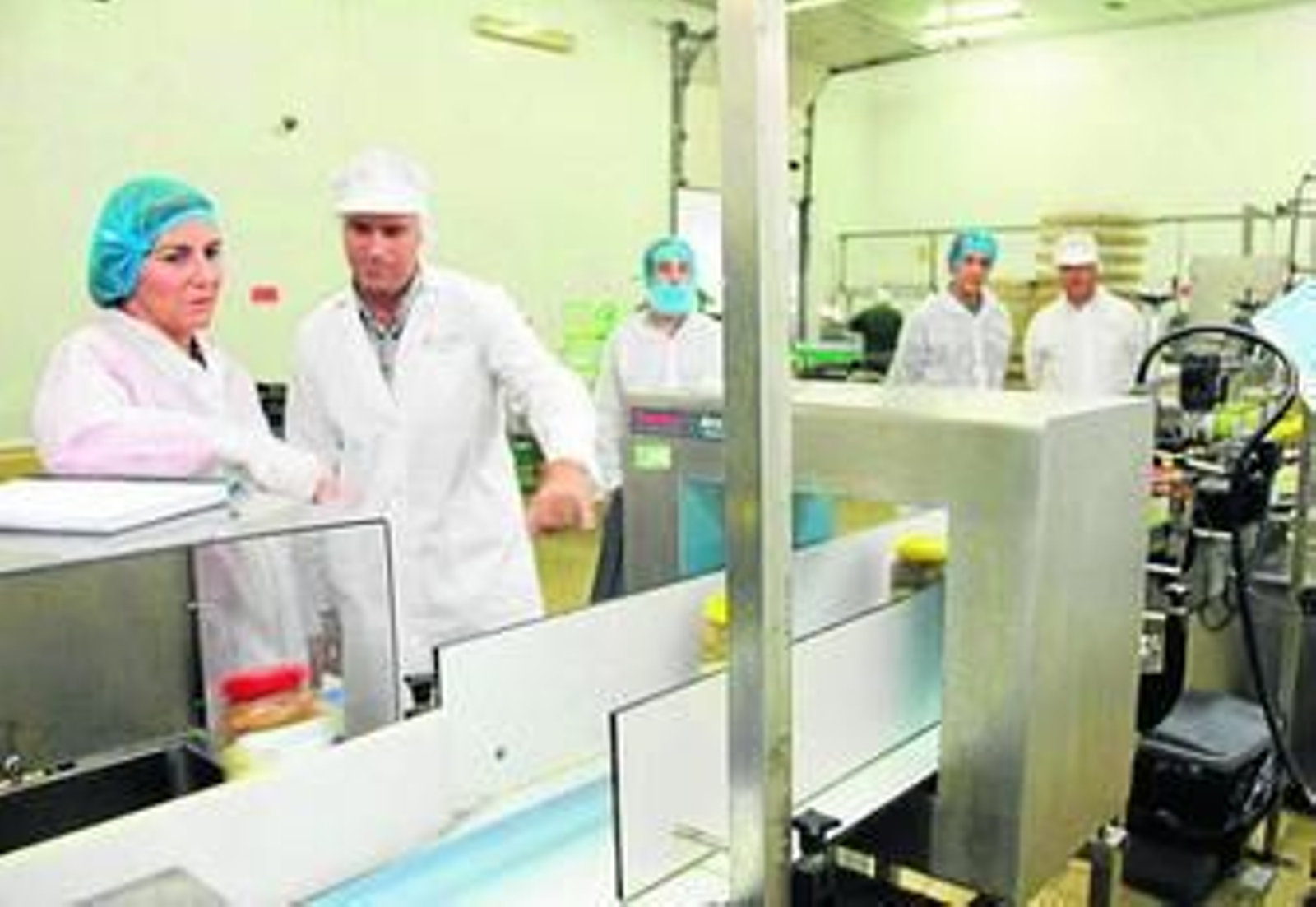 Trabajadores en la fábrica.