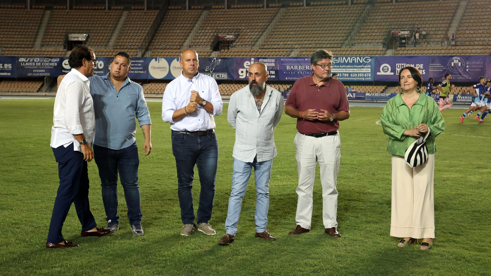 Imágenes del Trofeo Feria de la Vendimia entre el Xerez CD y el Juventud Torremolinos en Chapín