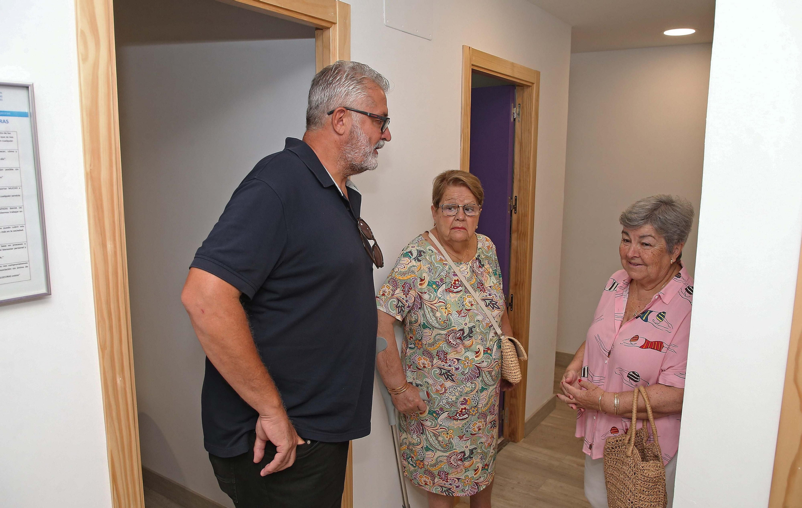 La inauguración de las nuevas viviendas tuteladas de Apadis, en imágenes