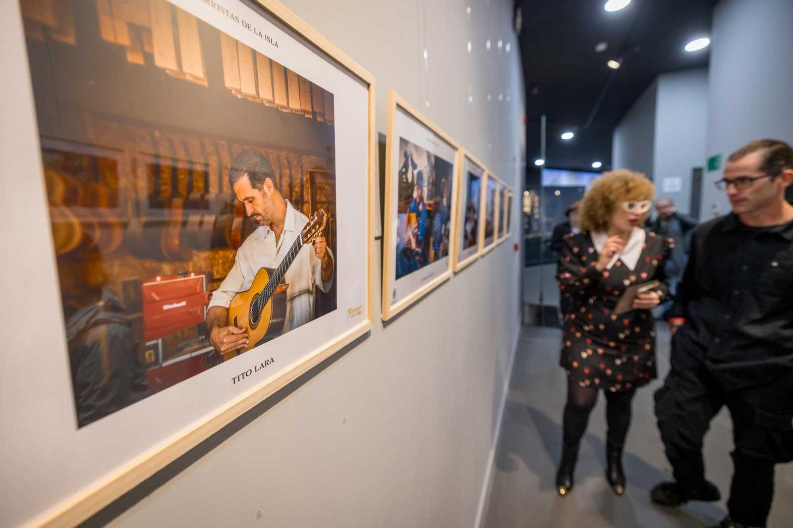 Las imágenes de la exposición 'Guitarristas de la Isla' en el Museo Camarón