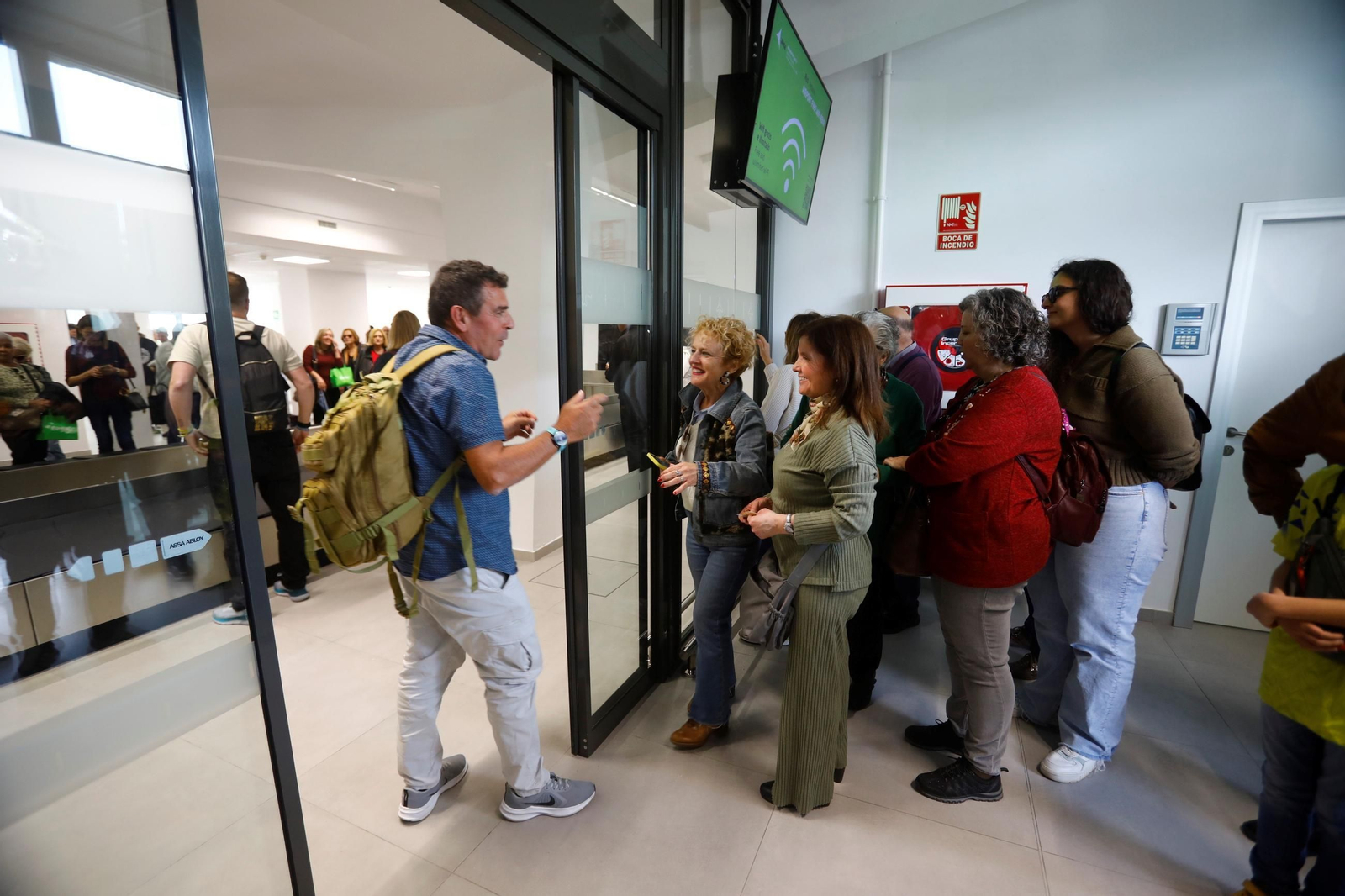 El aeropuerto de Córdoba recibe el primer vuelo de Binter desde Canarias, en imágenes