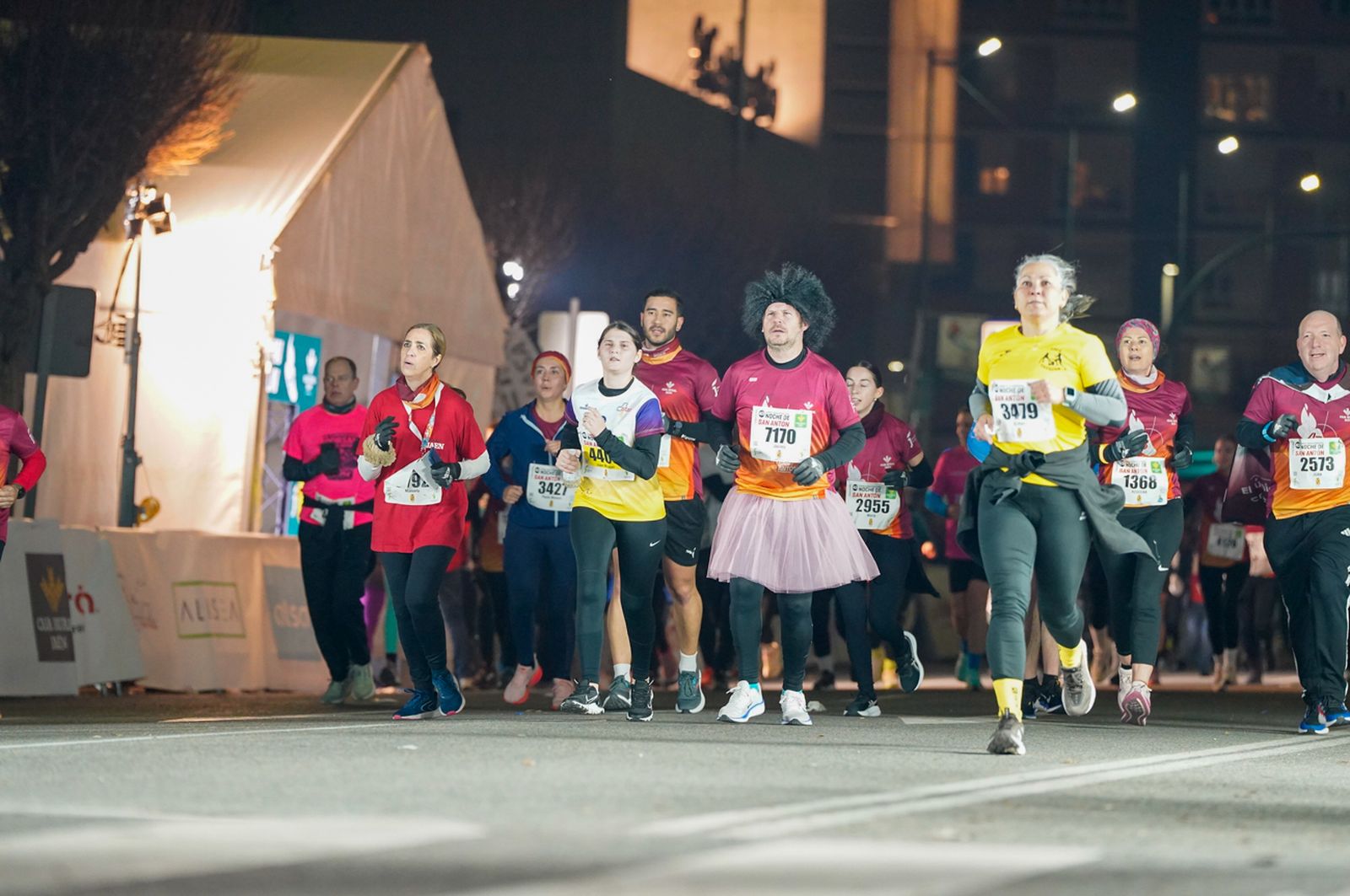 En imágenes: búscate en tu llegada a meta de la Carrera de San Antón 2026 (2)