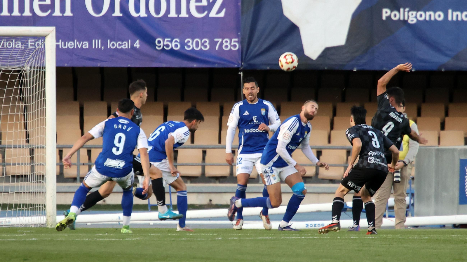 Imágenes del derbi entre Xerez CD y Xerez DFC en Chapín