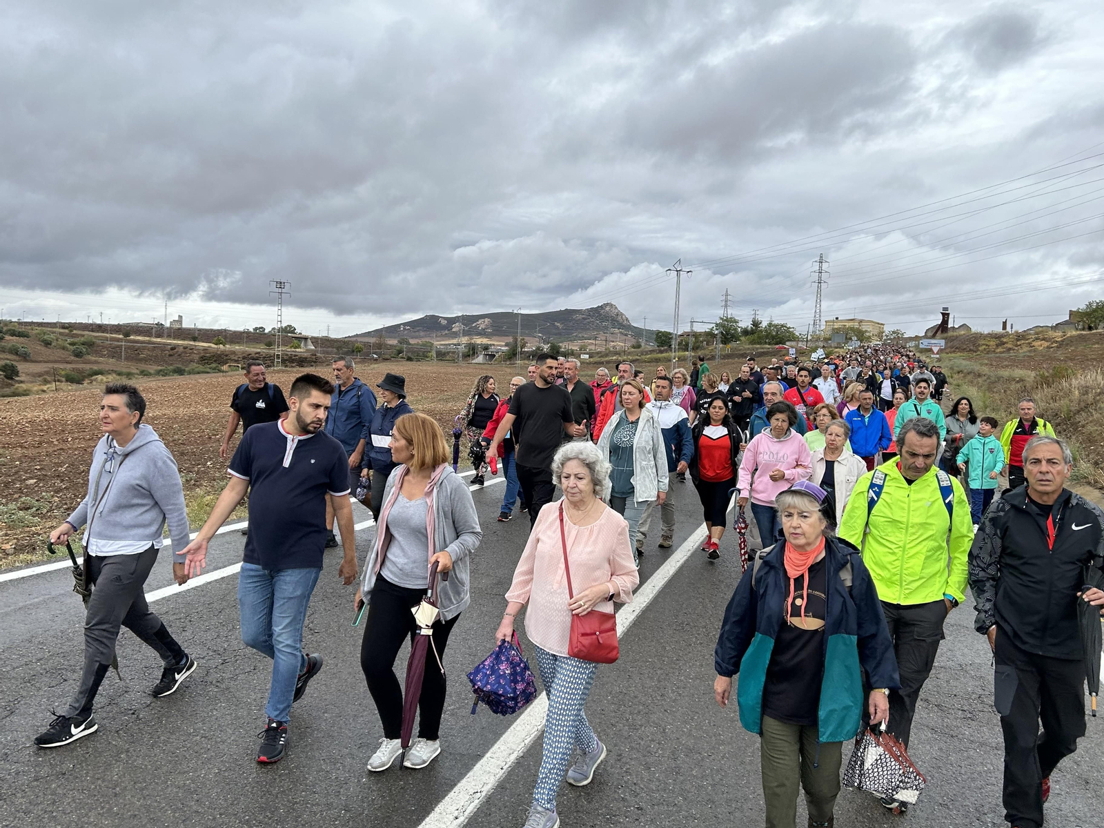 Las imágenes de la marcha a Sierra Boyera para exigir agua potable para el Norte de Córdoba