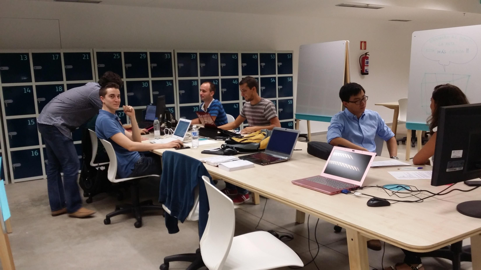 Los centros de 'crowdworking' de Andalucía Open Future son espacios abiertos de trabajo.