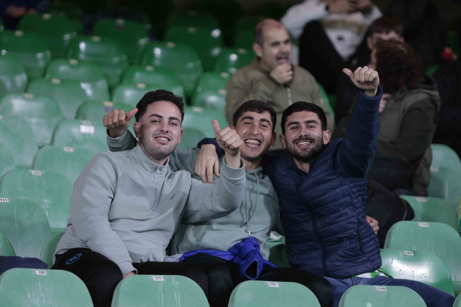 Búscate en las gradas del Villamarín