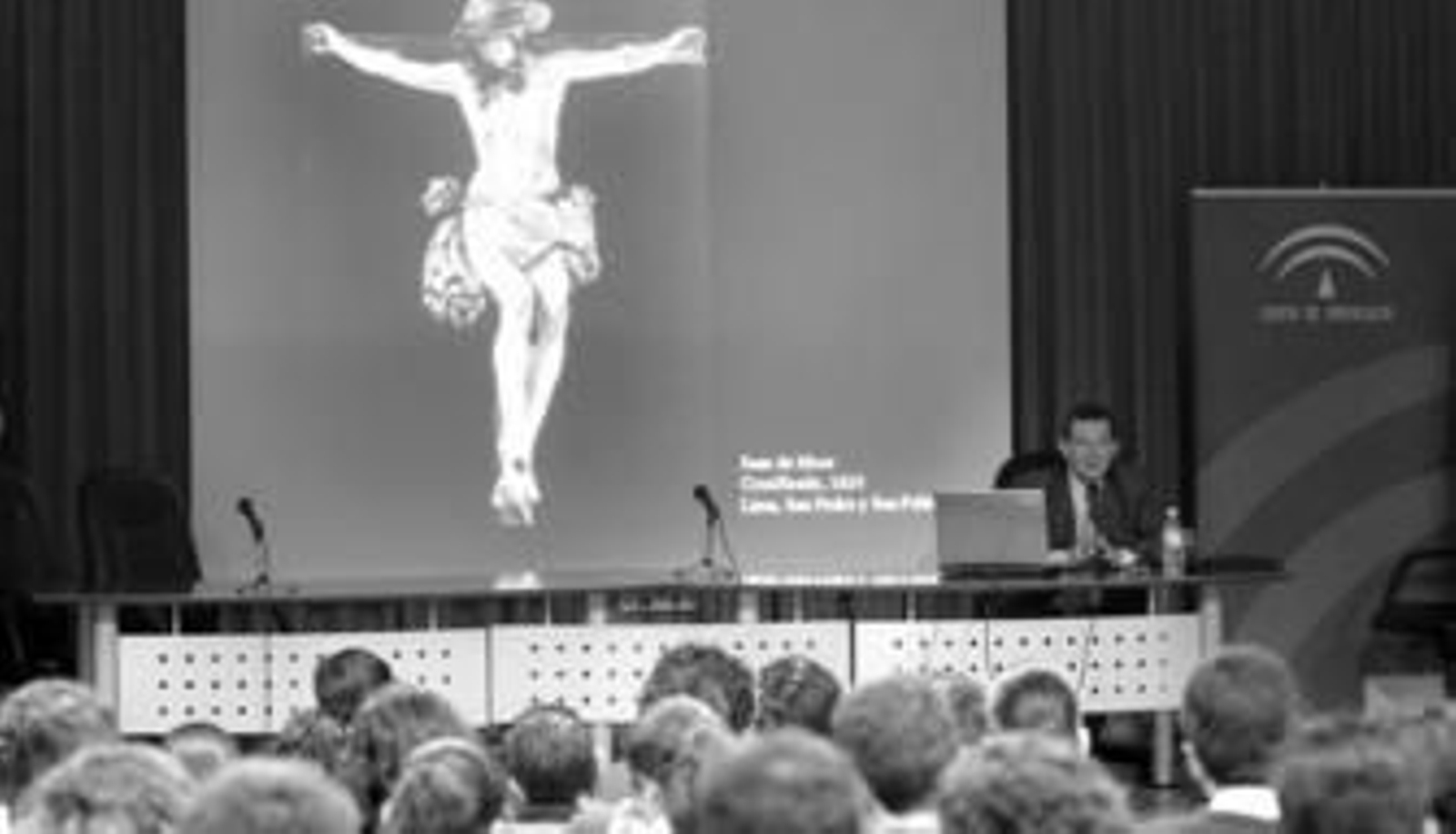 El catedrático de Historia del Arte Alberto Villar Movellán habló de la imaginería de Juan de Mesa.