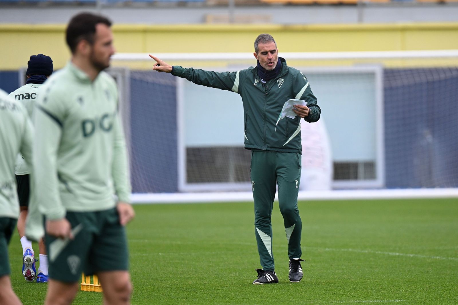 Gaizka Garitano debe encontrar una solución para la medular.