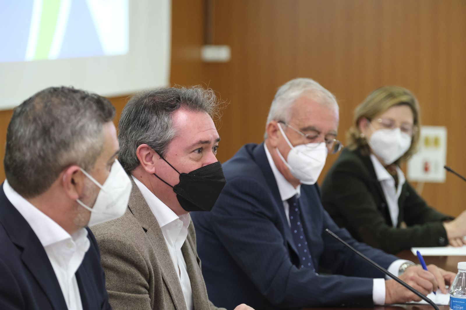 Asempal aborda las necesidades y desafíos de las empresas de Almería con Juan Espadas