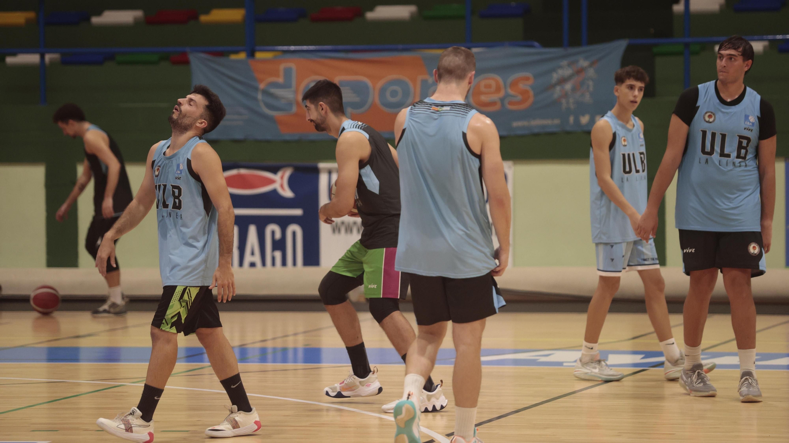 Las fotos del entrenamiento del ULB en el pabellón de la Línea