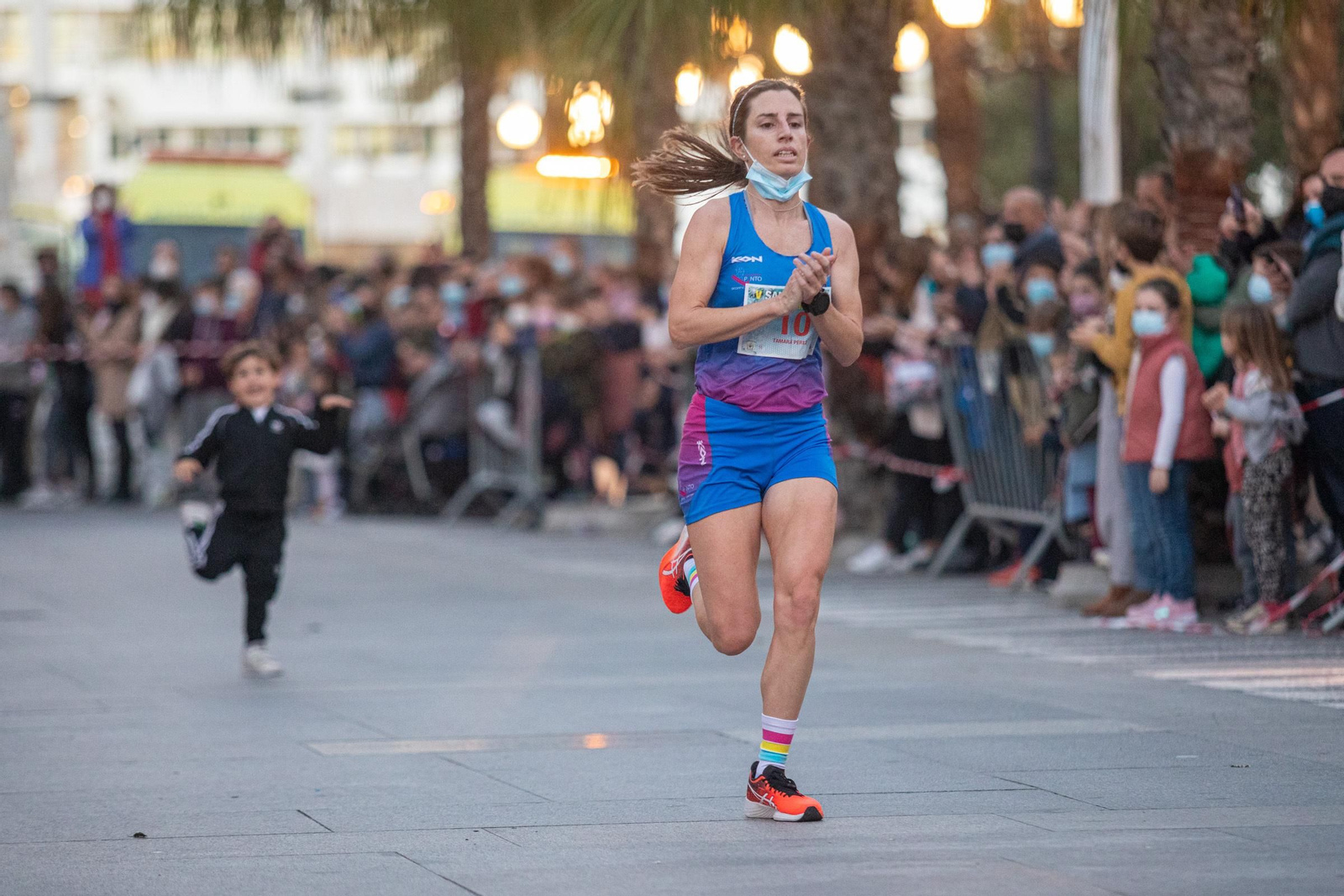 La V San Silvestre gaditana, en imágenes