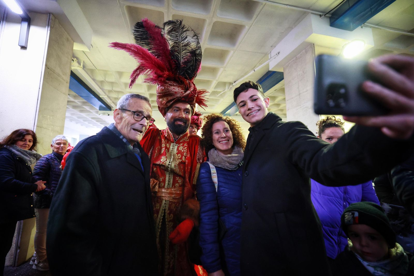 Las imágenes de la visita de los Reyes Magos a Cádiz