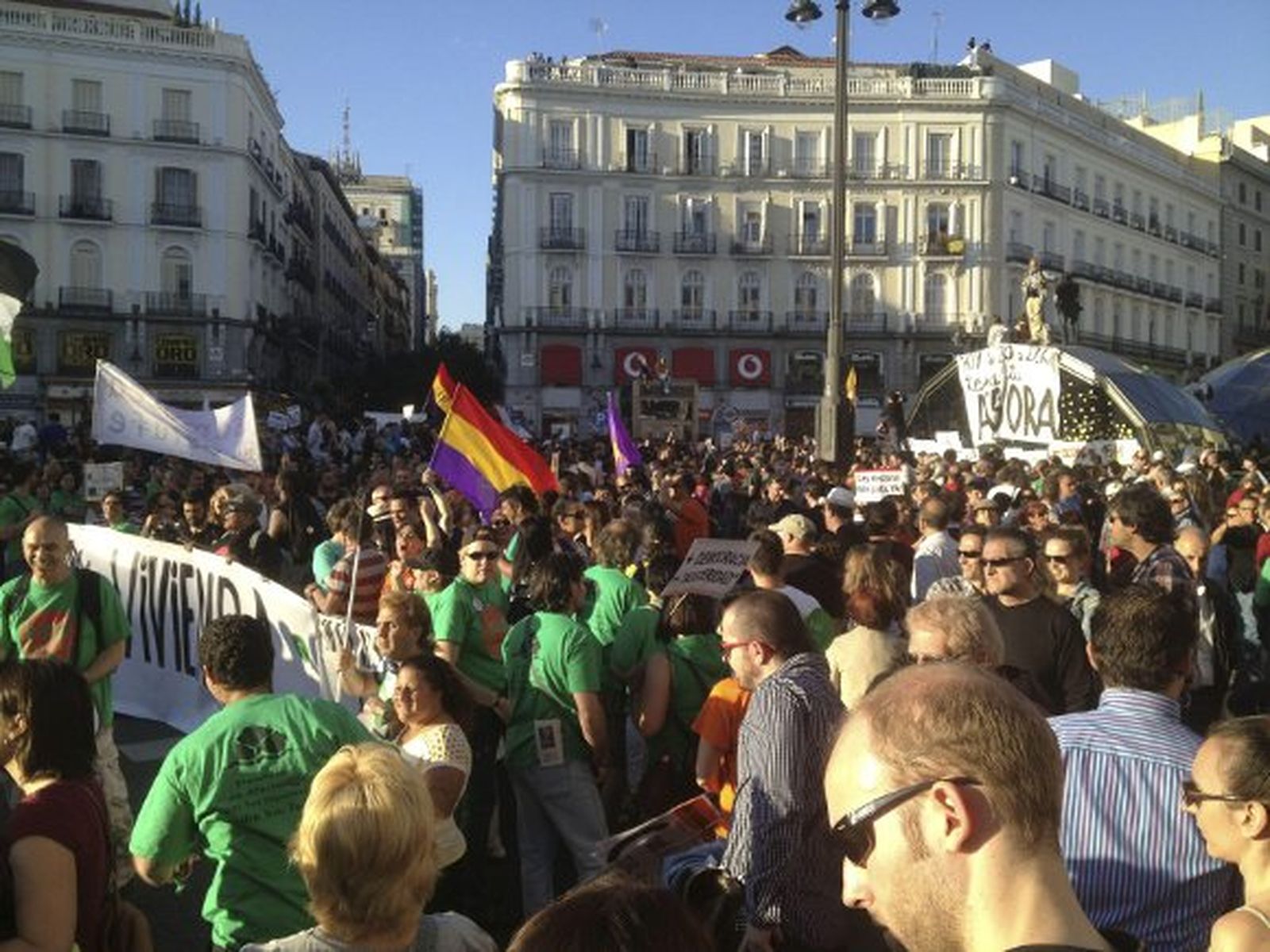 El PP anima al movimiento 15-M a que se manifieste "con votos y no con pancartas"