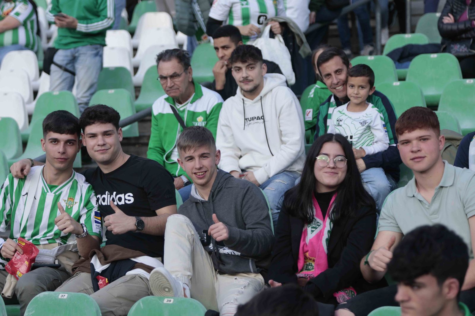 Búscate en las gradas del Villamarín